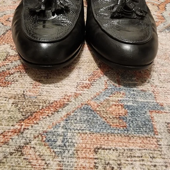 REAL Ostrich Salvatore Ferrogamo Elegant Black Loafers Vintage Salvatore Ferragamo Exotic Ostrich Leg Tassel Dress  main image 4